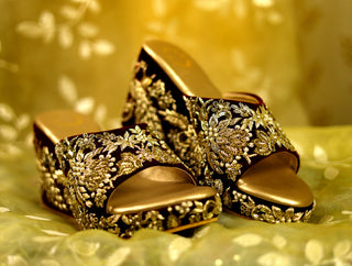 Svetah Mayura (Wedges)